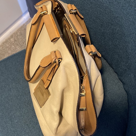 Michael Kors signature bag - Picture 6 of 13